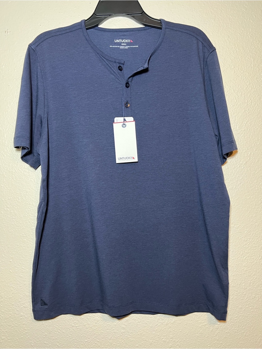 Untuckit Glera Short Sleeve Henley T Shirt Mens Size Small Navy Stretch Tencel